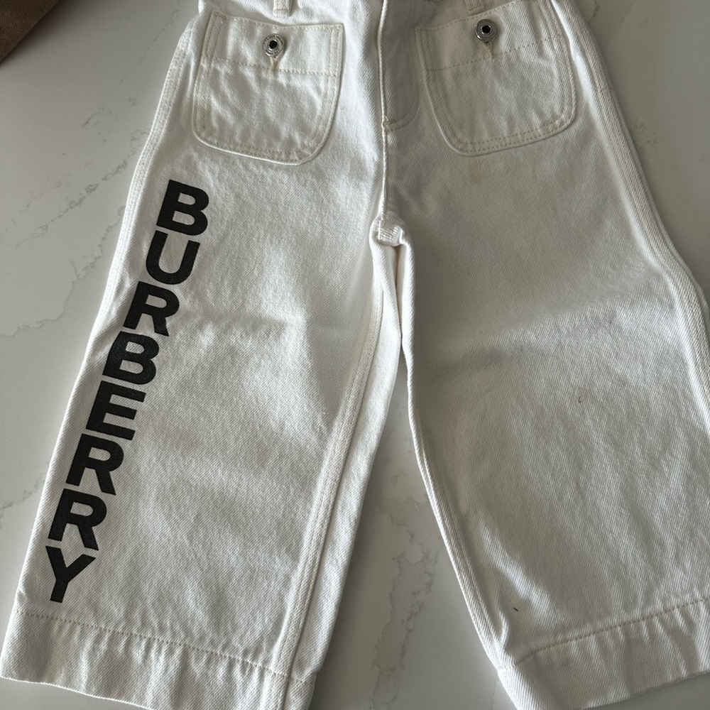 Burberry Kids White Bottoms- worn one time. One small stain as show .